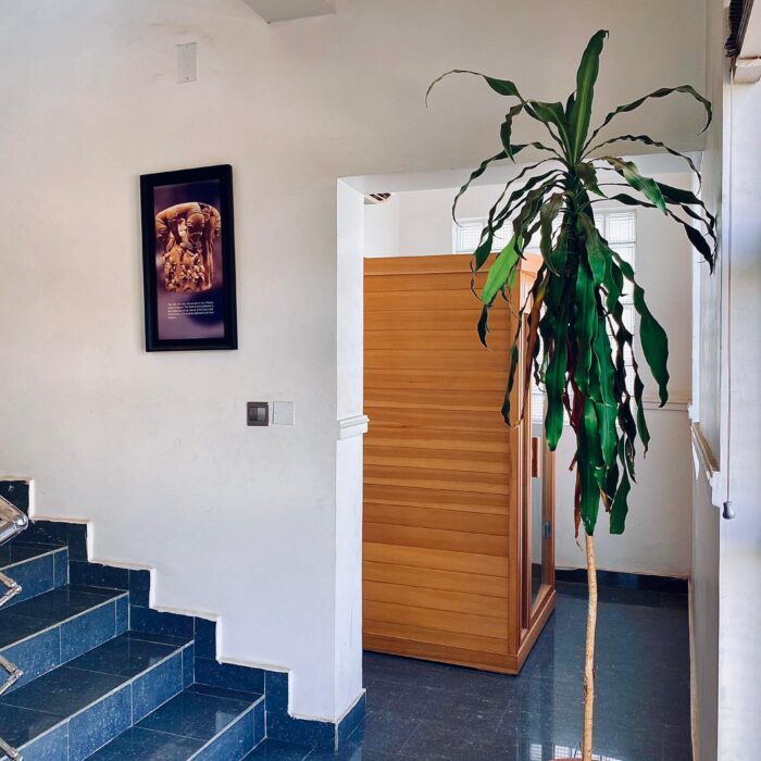 STAR LUXURY HOTEL: checkin checkout abuja hotel apartment, food logistics service