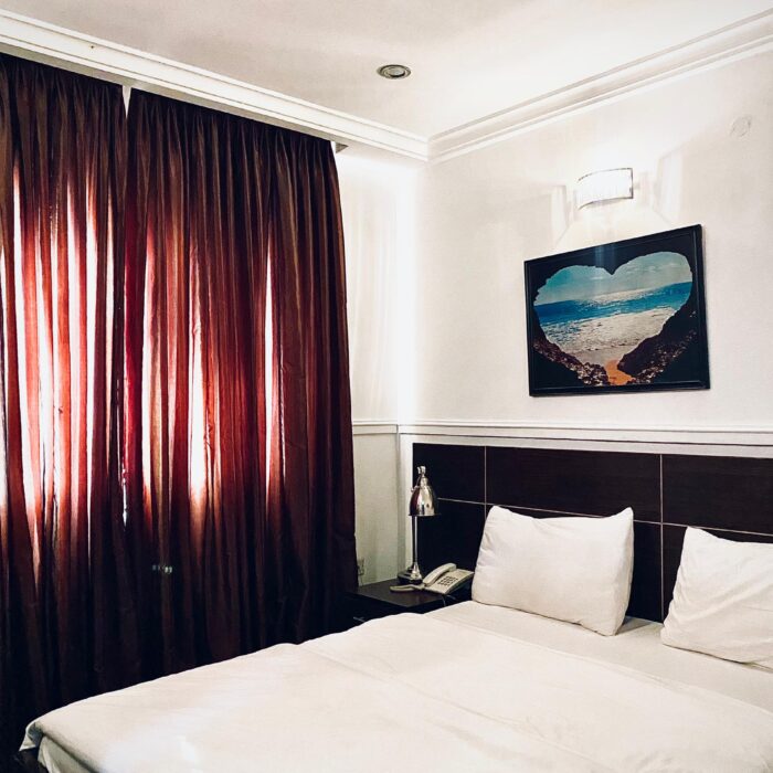 STAR LUXURY HOTEL: checkin checkout abuja hotel apartment, food logistics service