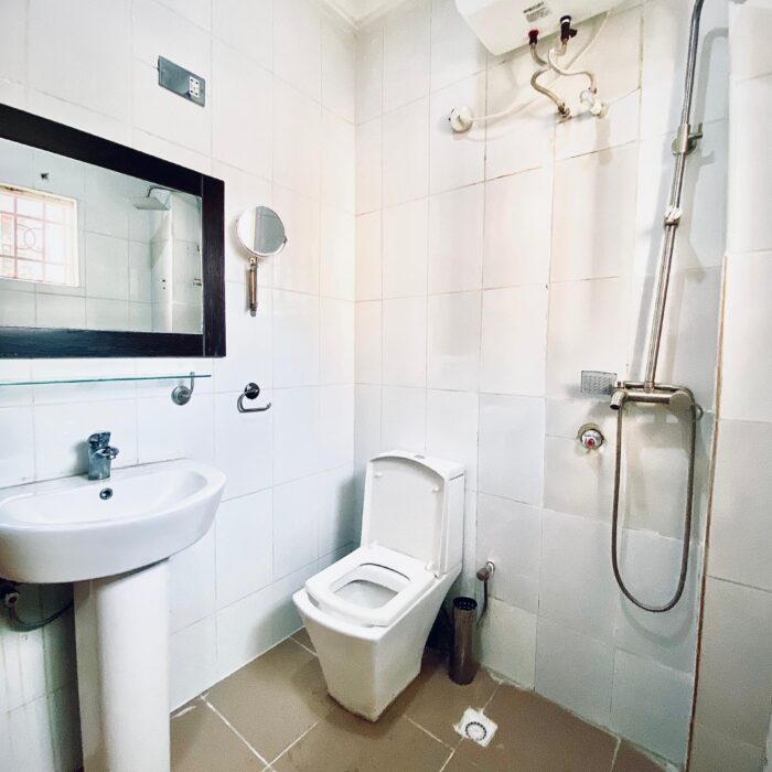 STAR LUXURY HOTEL: checkin checkout abuja hotel apartment, food logistics service