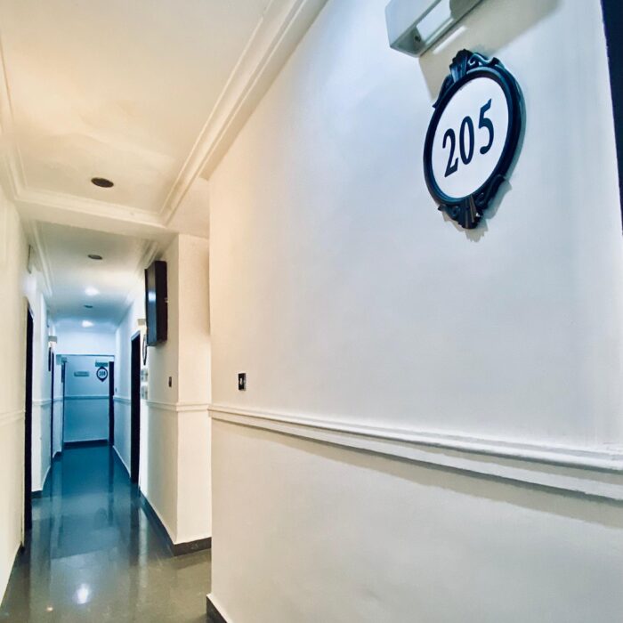 STAR LUXURY HOTEL: checkin checkout abuja hotel apartment, food logistics service